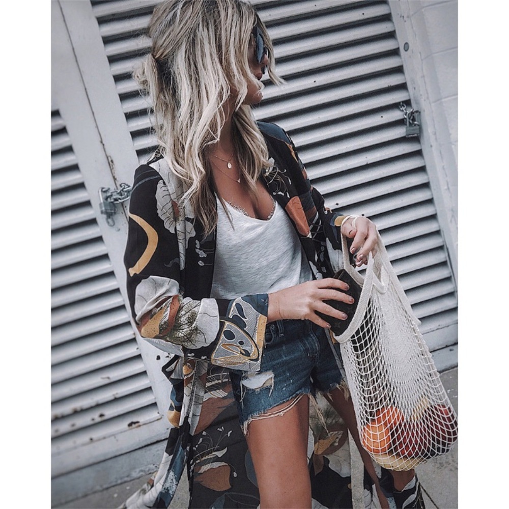 ‼️Restocked Again Floral Cover Up Cardigan‼️ - Picture 6 of 8